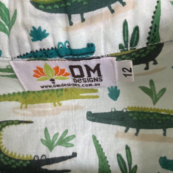 OM (Australian Brand) playful croc top. Sleeveless size 12/ Zoe top - Picture 2 of 14